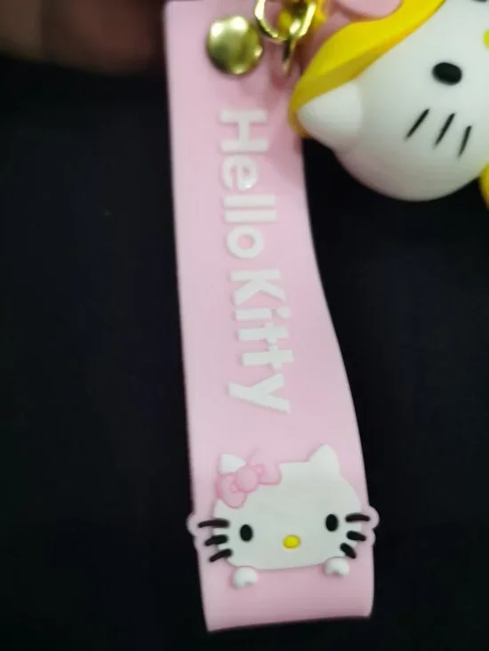 Hello Kitty Baker keychain - Picture 2 of 4